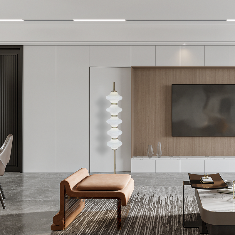 Candeeiro de pé moderno em metal e vidro – design de lanterna cor de laranja para quarto