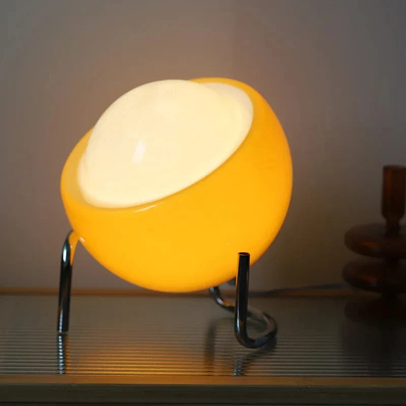 Candeeiro de Mesa Rune em Vidro Laranja e Branco Estilo Bauhaus