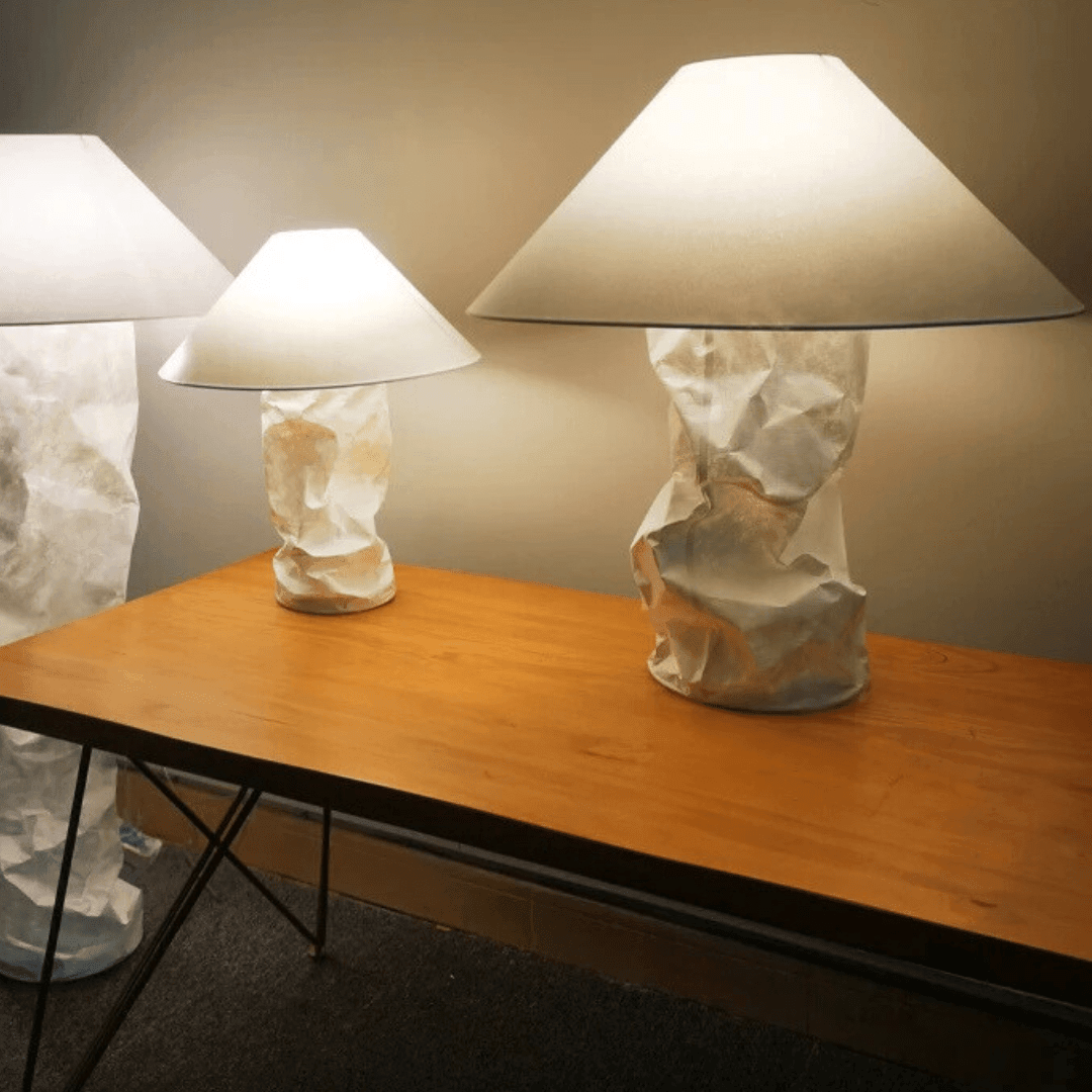 Coleção de Candeeiros de Mesa Aki para sala e quarto