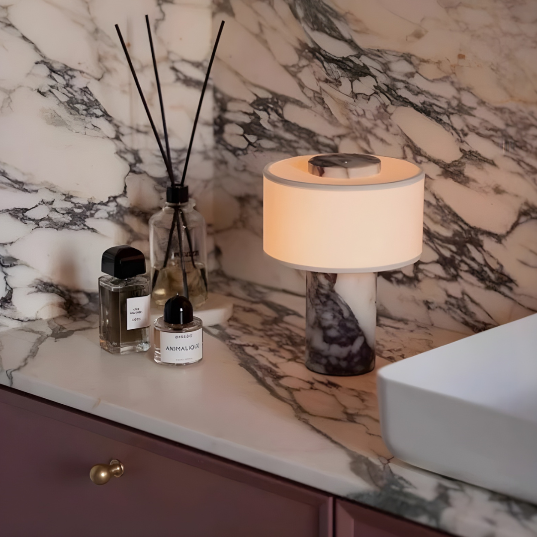 Coleção de Lâmpadas Della para sala e quarto
