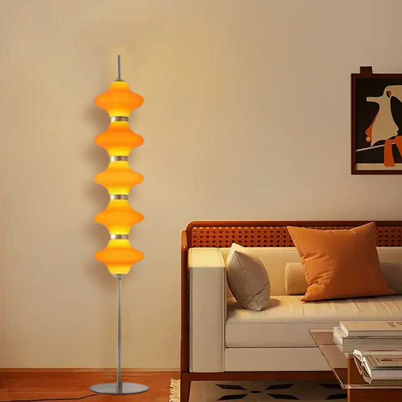 Candeeiro de pé moderno em metal e vidro – design de lanterna cor de laranja para quarto