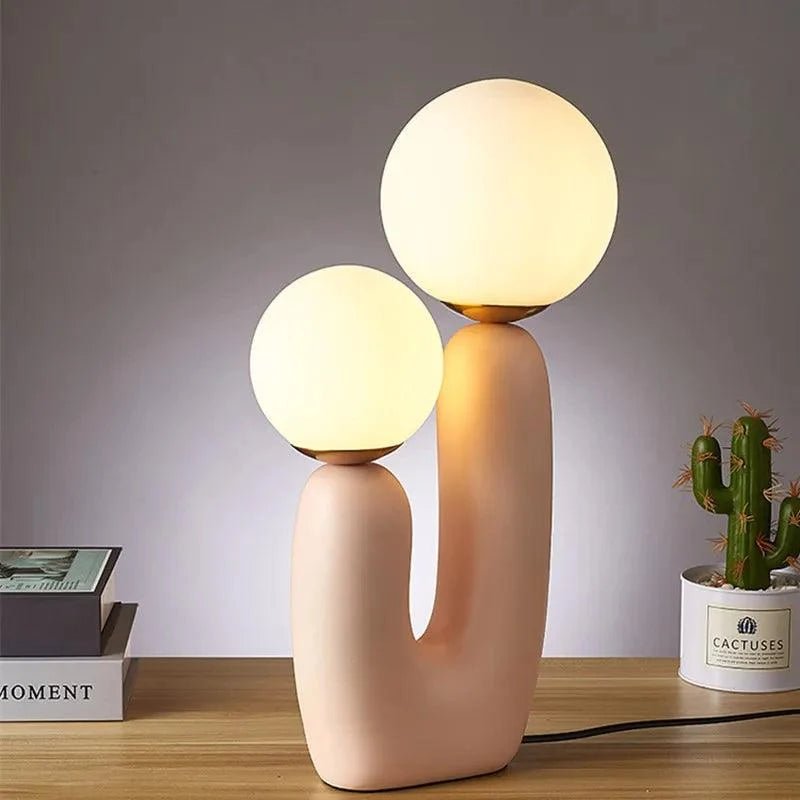 Candeeiro de mesa Yng para sala ou quarto