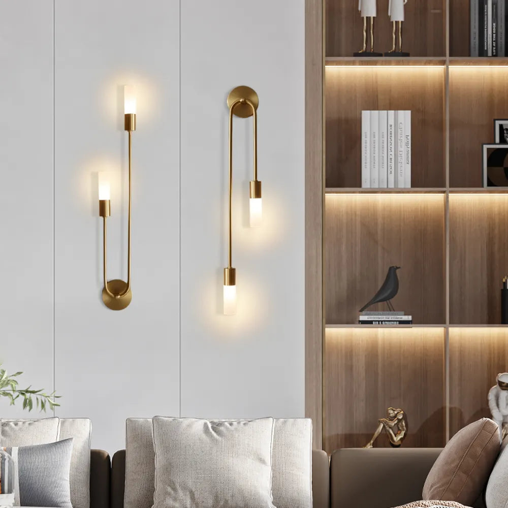 Candeeiro de Parede Excelis Dourado Moderno com Design em U para quarto ou sala