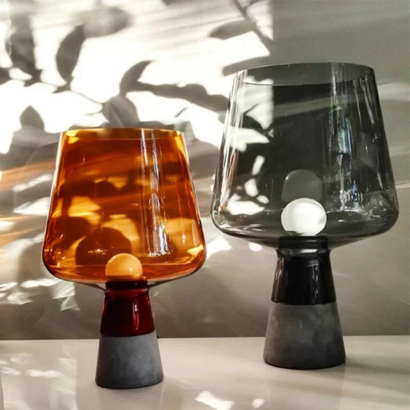 Coleção de Candeeiros de Mesa Karina para sala e quarto