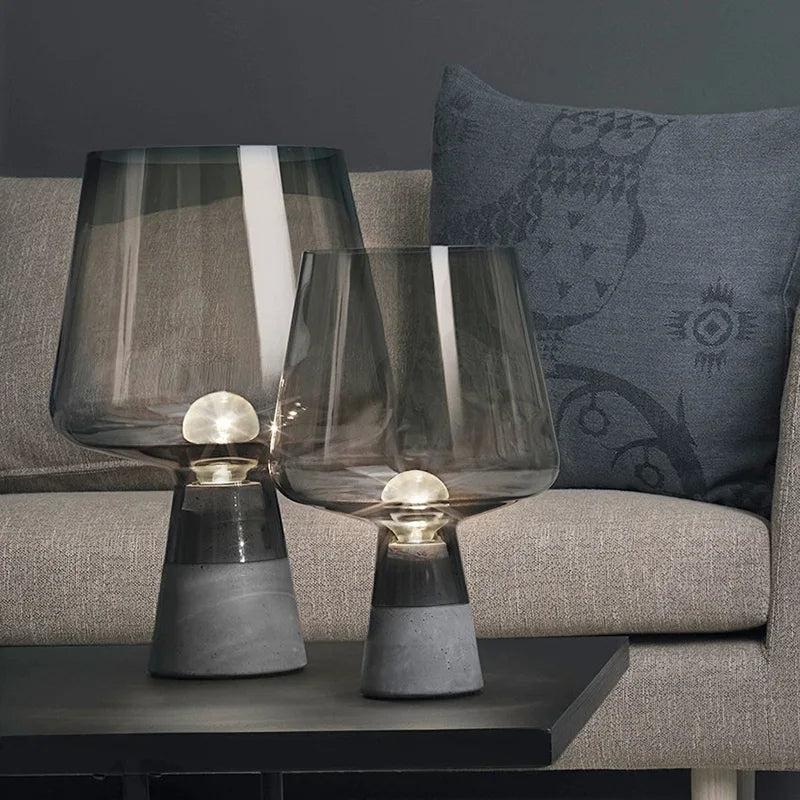 Coleção de Candeeiros de Mesa Karina para sala e quarto