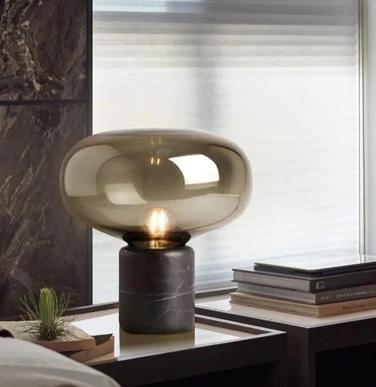 Candeeiro de Mesa Vieno em Vidro Âmbar com Design Nórdico