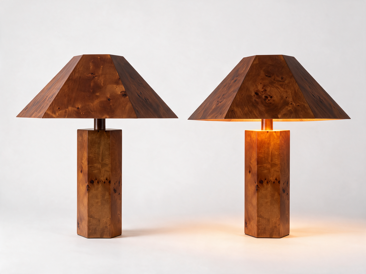 Candeeiro de mesa Alva em madeira de raiz para sala e quarto