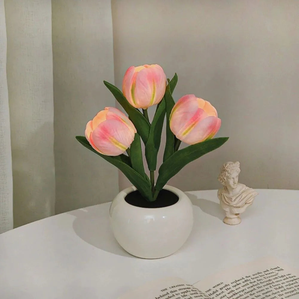 Luz noturna em forma de tulipa
